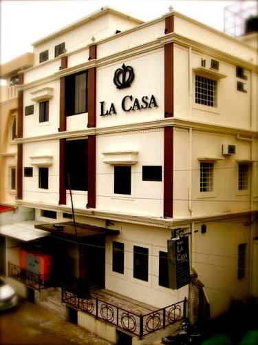La Casa Hotel