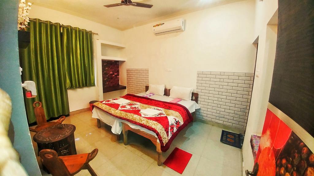 Anukampa Paying Guest House