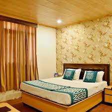 Crystal Palace Hotel